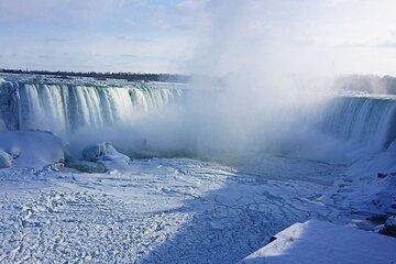 Multi Day Tour at Niagara Falls with Guide