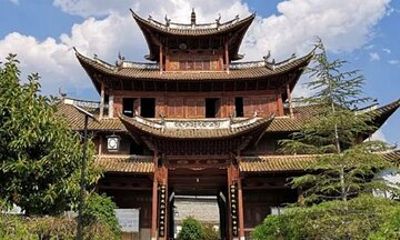 Dali Donglianhua and Wuli Bridge Muslim Hui Village Private Tour