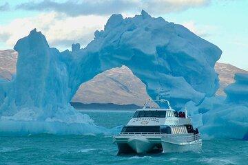 Glacier Viedma Navigation and Trekking