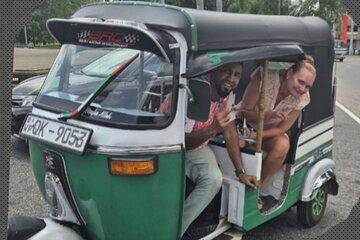 Colombo Private Tour to Ceylon Tea Supermarket