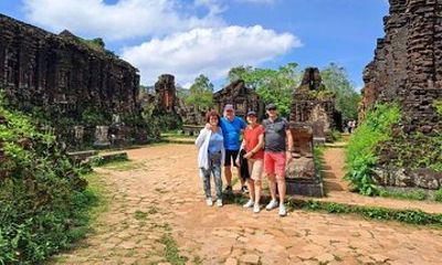 Da Nang: Private Tour to My Son Sanctuary & Hoi An Ancient Town