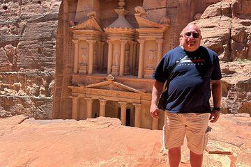 Explore Wadi Rum and Petra