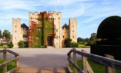 From London: Leeds Castle and Hever Castle Tour including Tickets