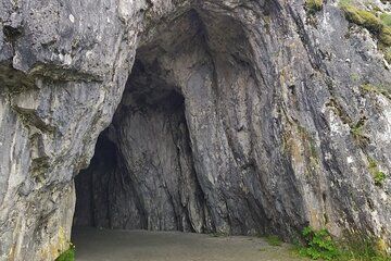 Secrets of the Moravian Karst – a six-hour tailor-made tour