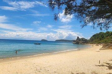 Full-Day Cham Islands Tour with Snorkeling & Beach Relaxation