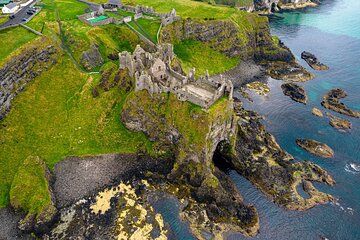 Belfast Giant Causeway Private Tour and Coastal Wonders