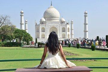 Taj Mahal Skip the Line Private Same Day Tour From Delhi