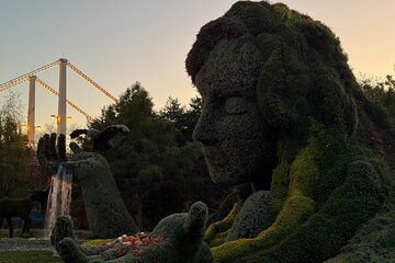 Private Montreal Car Tour with History and Hidden Gems