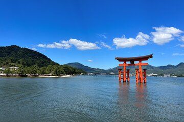 Private Miyajima Island Tour with Local Guide