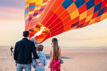 Sunrise Hot Air Balloon Flight over Dubai Golden Dunes