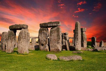 Windsor Castle Stonehenge and Oxford University Tour in England