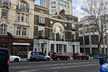 St James Audio Walking Tour: Risqué Royals and Secret Locations