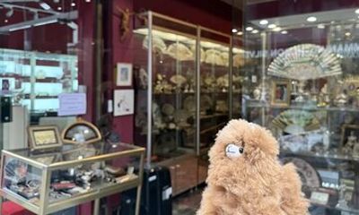 Saint Ouen Marche aux Puces Flea Market Private Walking Tour