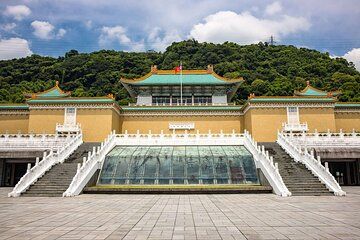 Taipei: Yangmingshan, Palace Museum & Shilin Night Market