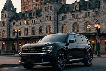 Private Electric Shuttle between the Airport and Old Quebec