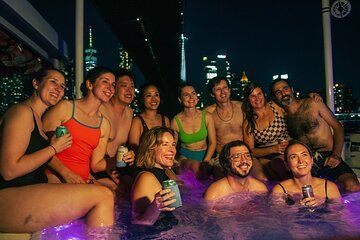 Luxury Hot Tub Boat Around NYC and Statue Private Tub up to 10