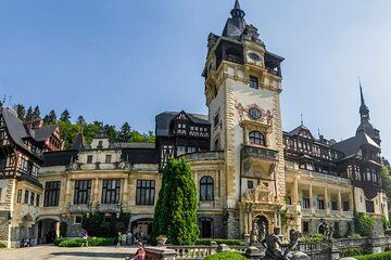 4 Castle Bran Peles Pelisor and Cantacuzino Monastery Sinaia
