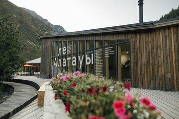 Big Almaty Lake and Ayusay Gorge Tour with Falcon Show