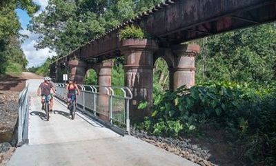E bike Rail Trail and Husk Distillery Lunch Gold Coast and Byron