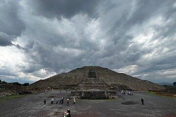 Teotihuacan magical private tour, with pulque tasting