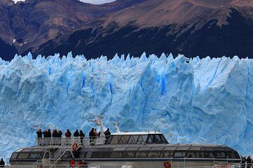Perito Moreno Glacier in Private with Local Guide El Calafate