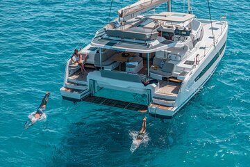 Luxury Catamaran Cruise Along Algarve Coast