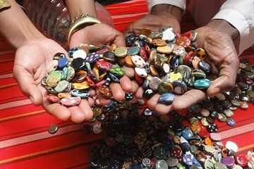 African Garnet Gemstone Beads Jewelry and Craft Tour