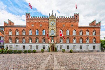 Odense Private Walking Tour with a Local