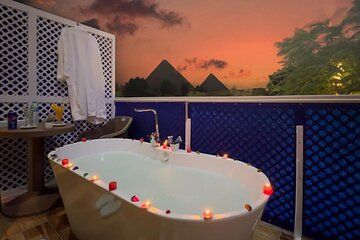 Full Package 5 Day Cairo Tour Pyramids Nile Dinner and More