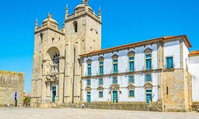 Porto Old Town Highlights Private Guided Walking Tour
