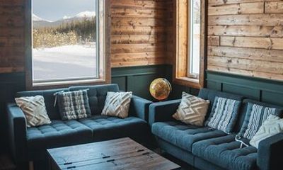 Whitehorse's Coziest Aurora Viewing Experience
