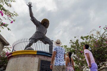 Panoramic city tour does not include tickets