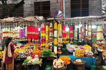 Bangalore Walking Tour: Temple, Market, Lake