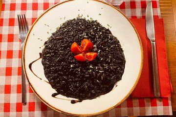 Taste Dubrovnik: A Full Meal Walking Food Tour by Do Eat Better