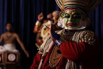 Kochi Kathakali Theyyam and Kalaripayattu Show with Transfers