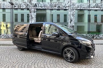 Private Transfer from Zurich Airport ZRH to Zug