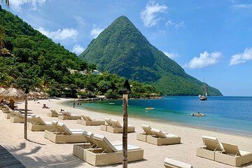 St Lucia Signature Day (Chocolates, Mud Baths and Sugar Beach)