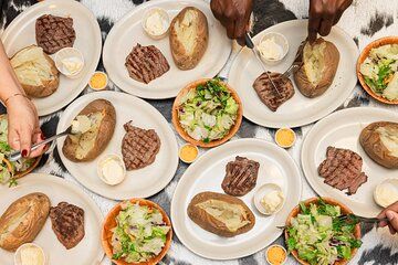 Evening Holiday Food and History Walking Tour in Dallas