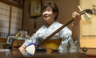 Shamisen Experience: Mikuni Cultural Tour with Local Guide