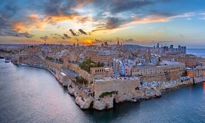 Guided Walking Adventure about Valletta Secrets and Stories