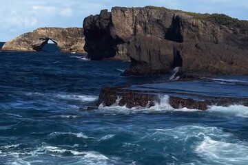 Tour of San Juan Cueva Indígena and the Coastal Landscape