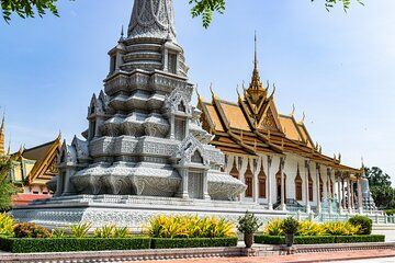 Private Shore Tour from Sihanoukville: Phnom Penh Discovery