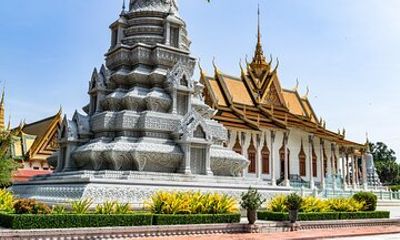 Private Shore Tour from Sihanoukville: Phnom Penh Discovery