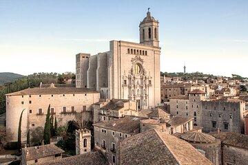 Girona Historical Guided Tour in a Small Group from Barcelona