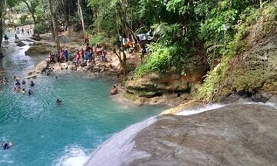 Private Blue Hole and Dunns River Day Trip from Kingston
