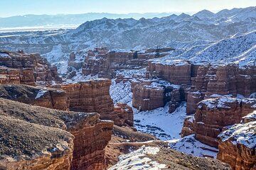 2 Day Tour in Charyn Canyon Kolsai Lake and Hot Springs Gateway