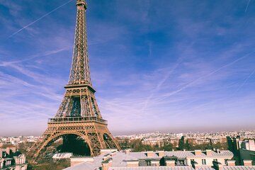 Discover Paris Highlights Adventure with Local Expert