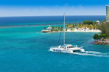 Dunns River Falls Private Catamaran Cruise in Ocho Rios