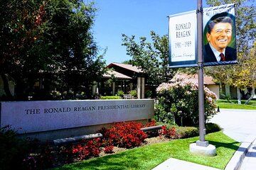 Ronald Reagan Presidential Library Tour with Hotel Pickup