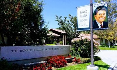 Ronald Reagan Presidential Library Tour with Hotel Pickup